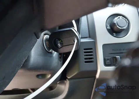 2014 Ford F-150 Xlt из США, поврежденный, VIN 1FTFX1ET0EKF38059